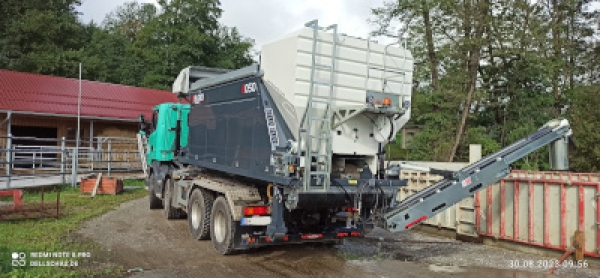 VorOrtbeton mit mobilen Betonmischanlagen unterliegt den gleichen Maßstäben, wie stationär hergestellter Transportbeton. 