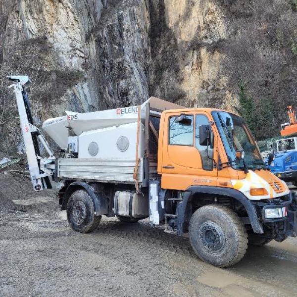 Blend E015 auf Unimog