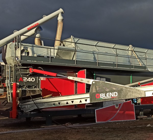 BLEND A240 mobile Mischanlage für hohen Durchsatz und präzise Mischungen bei großen Bauprojekten 